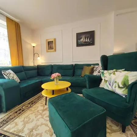 Appartement Koral - I Pokoje Goscinne